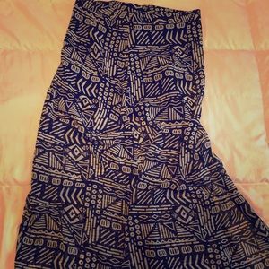 Forever 21 flowly long skirt